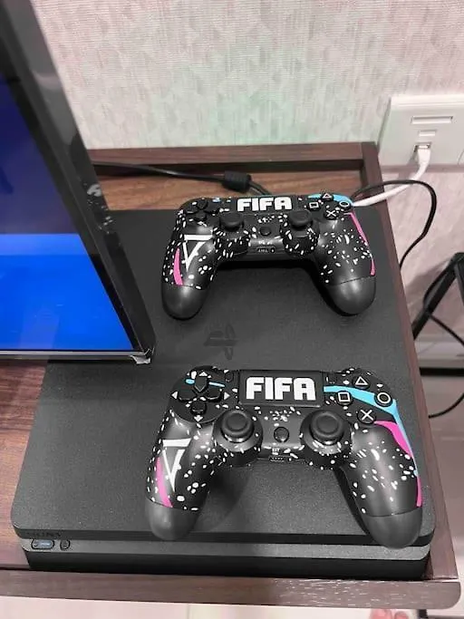 Kl East Mall-Theridge-Ps4-Pool Table-Netflix Kuala Lumpur Apartment