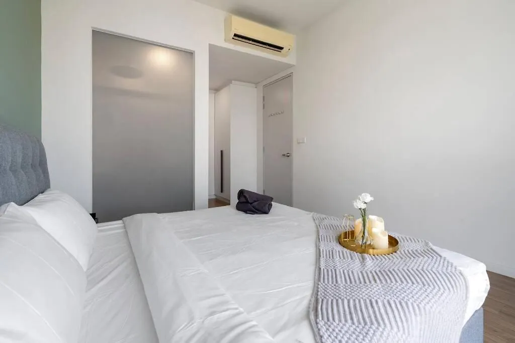Kl East Mall-Theridge-Ps4-Pool Table-Netflix Kuala Lumpur Apartment